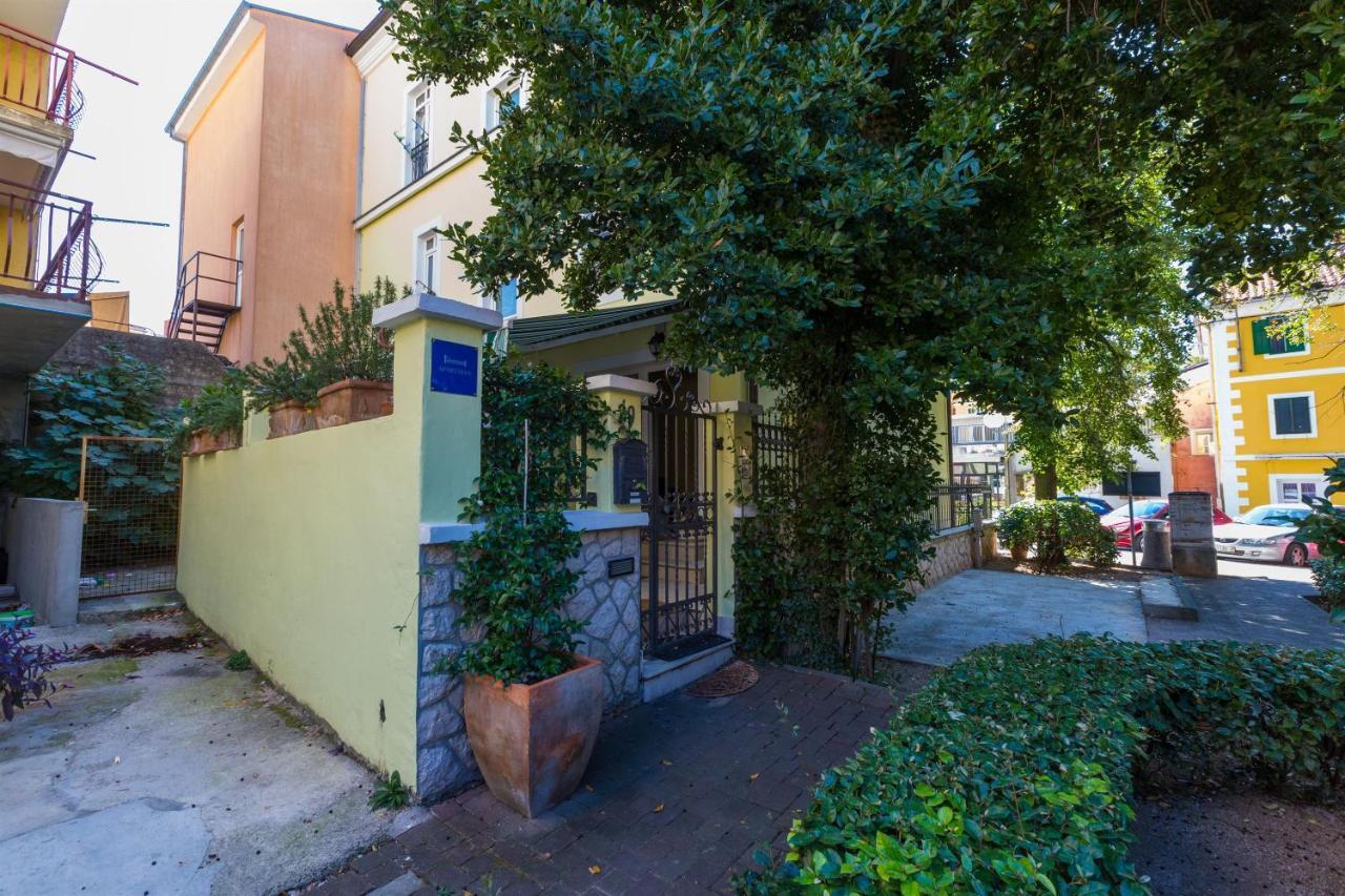 Apartments Villa Katarina Selce Exterior foto